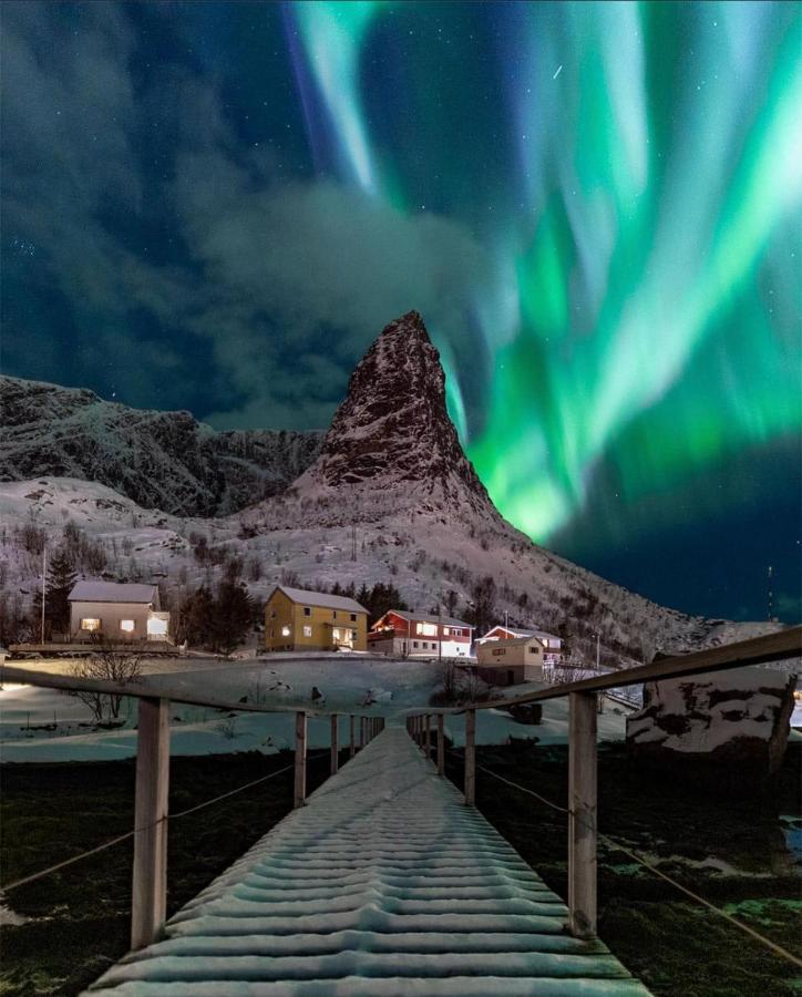 Reine Retro Villa - Cozy Villa With A Fantastic View Luaran gambar