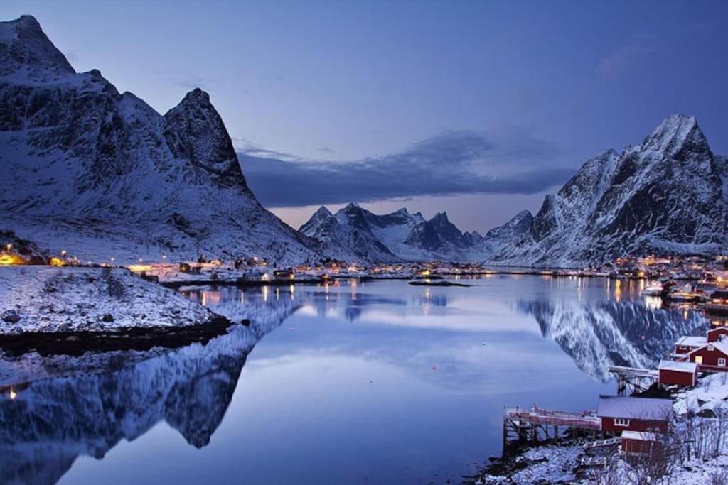 Reine Retro Villa - Cozy Villa With A Fantastic View Luaran gambar